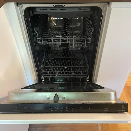 아파트 Beautiful In 쿠르마예